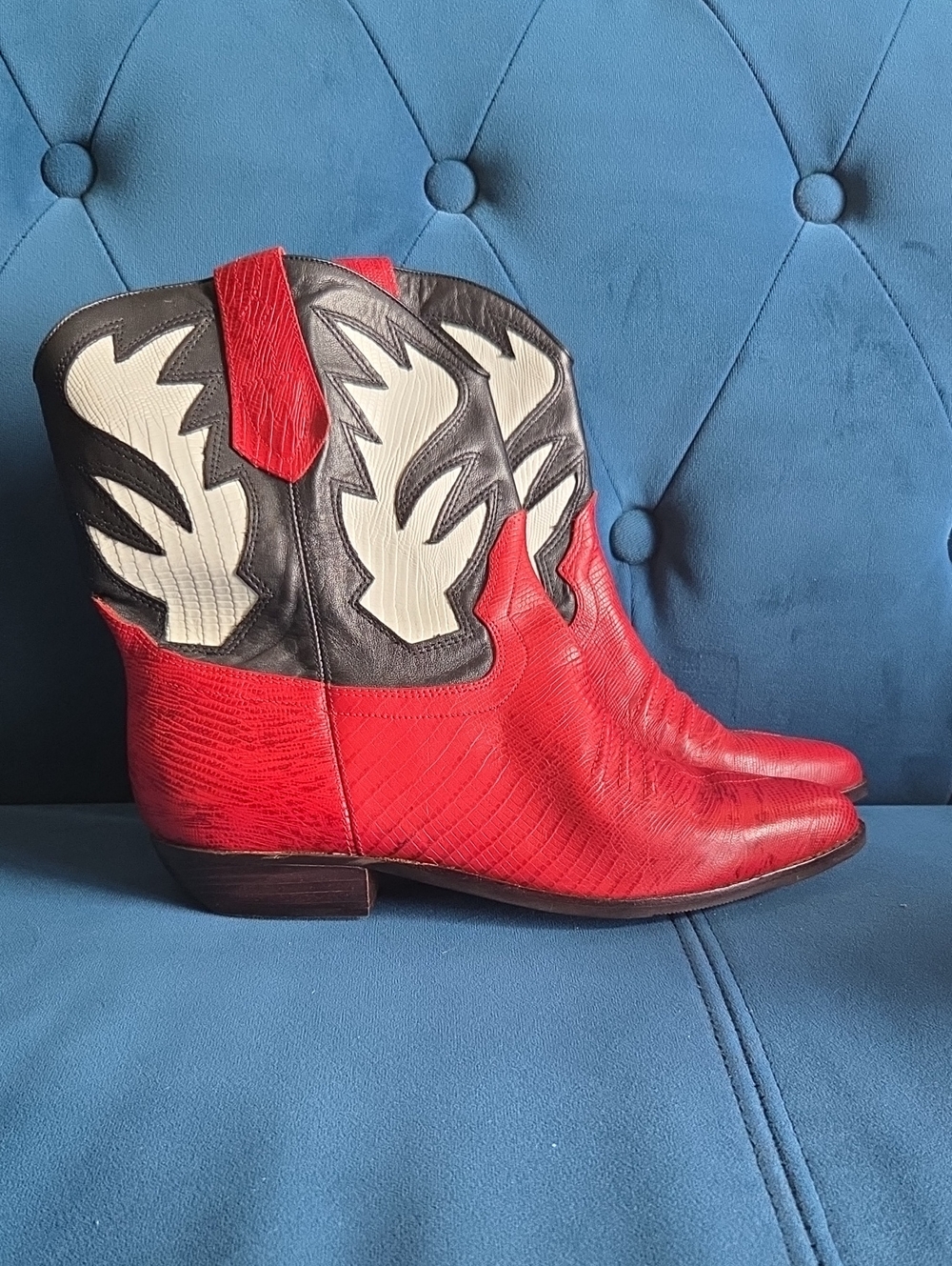CAPEZIO NWOT Retro Cowboy Boots